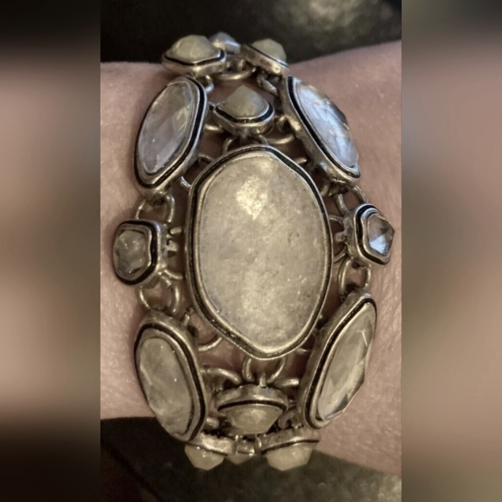 LUCKY BRAND  SILVER  TONE ORGANIC  STONE LINK  BRACELET T31. 7”